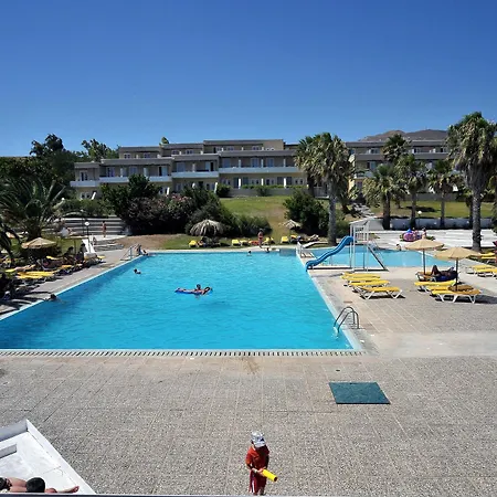 Blue Lagoon Ocean מלון 4*