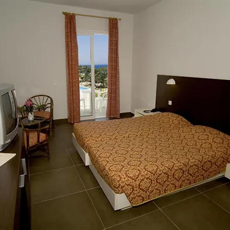 מלון Blue Lagoon Ocean 4*