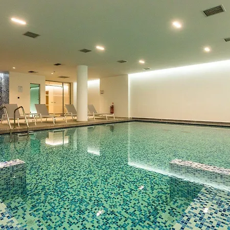 Blue Lagoon Ocean 酒店