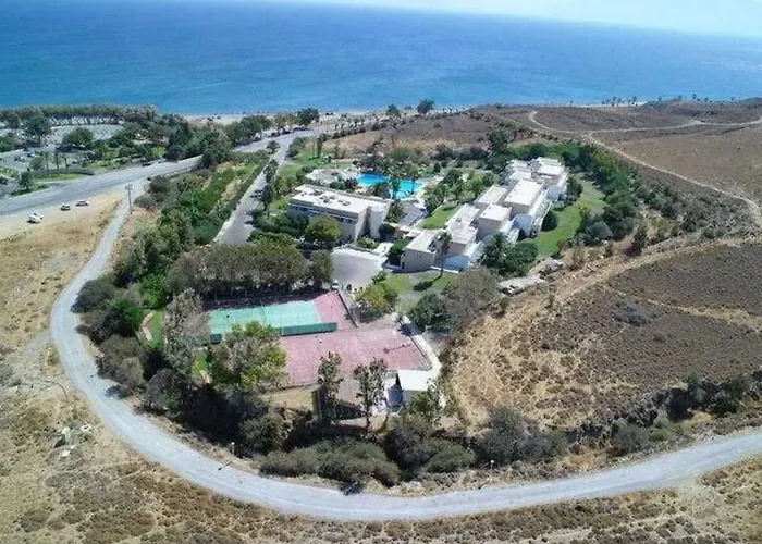 فندق Blue Lagoon Ocean 4*