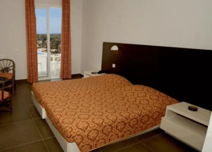 Blue Lagoon Ocean Hotel 4*