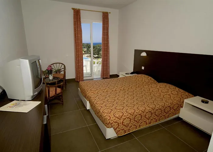 فندق Blue Lagoon Ocean 4*